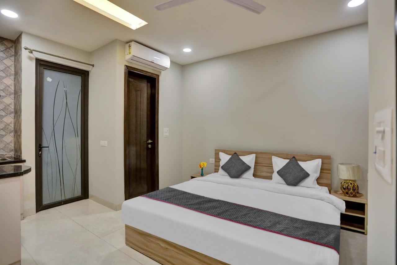 Townhouse Xanthe Hotel Noida Exterior foto