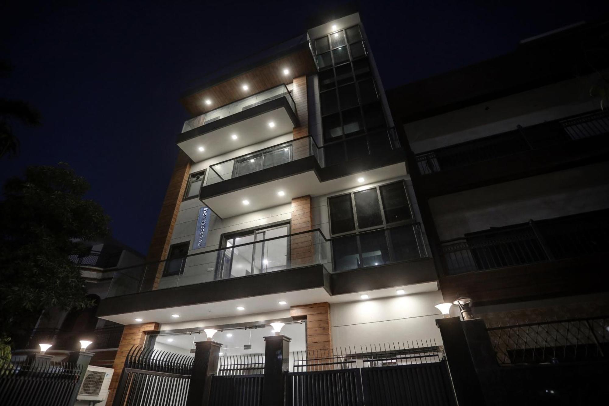 Townhouse Xanthe Hotel Noida Exterior foto