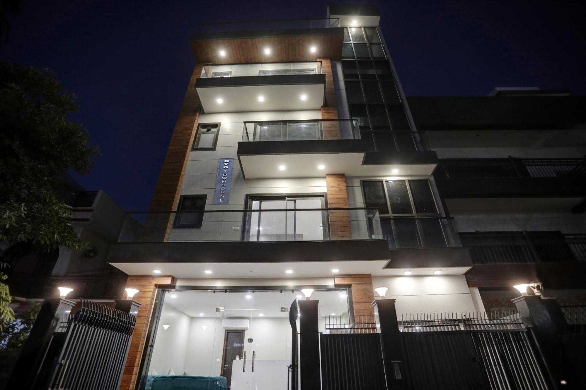 Townhouse Xanthe Hotel Noida Exterior foto